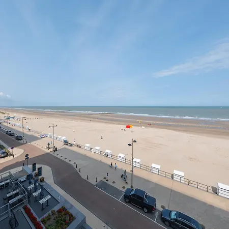 Daire On Seafront With Pool And Terrace, Cleaning Included Middelkerke